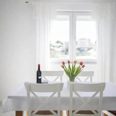 Mary Of Mira - Free Parking - 2bd - Self Check In * Spalato