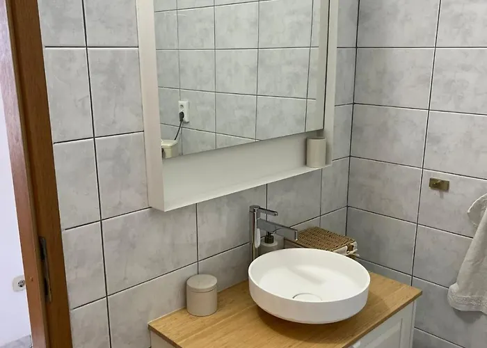 Mary Of Mira - Free Parking - 2bd - Self Check In * Σπλιτ